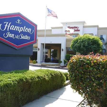 Hampton Inn & Suites Red Bluff Exterior photo